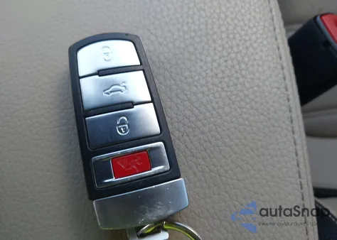 2014 Volkswagen Cc 2.0T Sport z USA, uszkodzony, nr VIN WVWBN7AN7EE532143